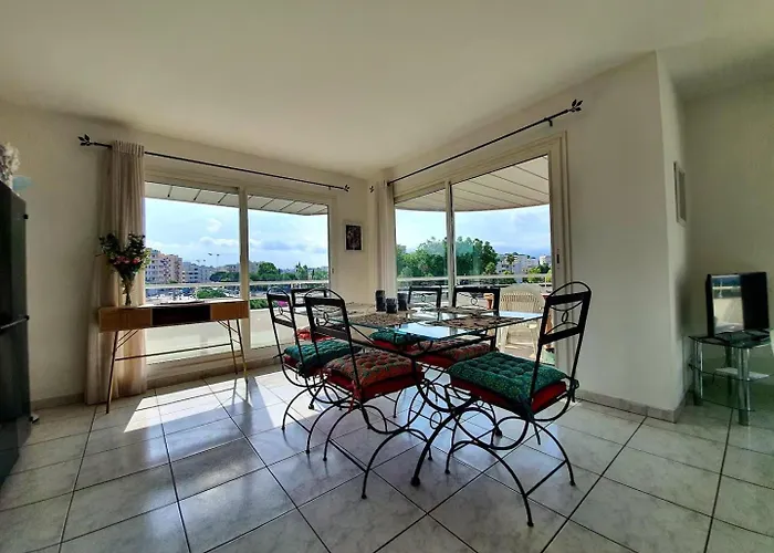 Le Soleau Mediterraneen - Proche Port Avec Parking *