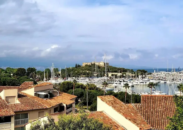 Le Soleau Mediterraneen - Proche Port Avec Parking 昂蒂布